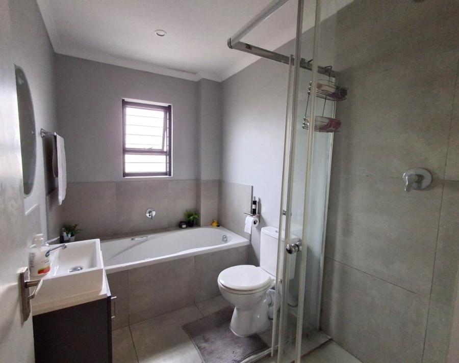 2 Bedroom Property for Sale in Parklands East Western Cape